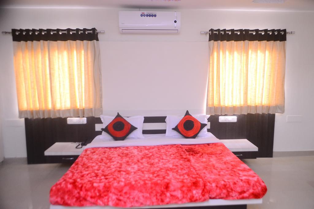 Hotel Samridhi Udaipur Eksteriør bilde